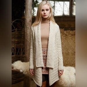Aran Sweater Market Waterfall Cable Cardigan in Oatmeal Size M